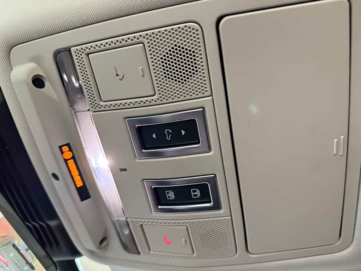 Фото 14 - Land Rover Range Rover Evoque L