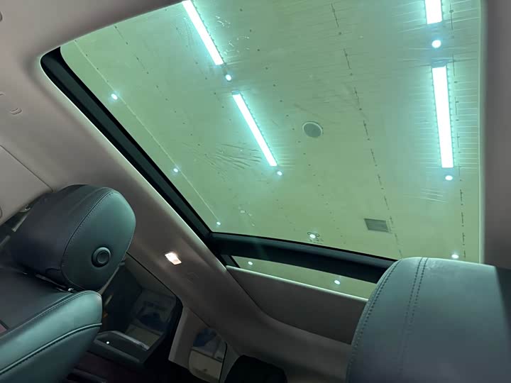 Фото 15 - Land Rover Range Rover Evoque L