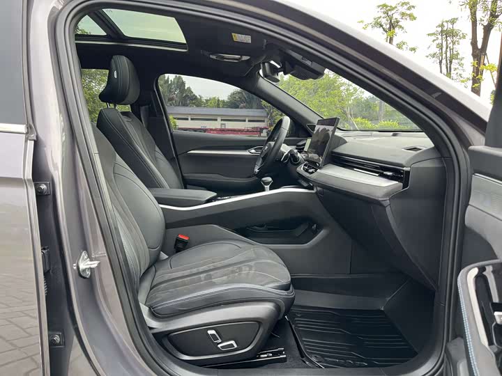 Фото 11 - Geely Preface