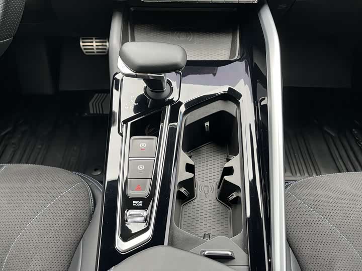 Фото 17 - Geely Preface