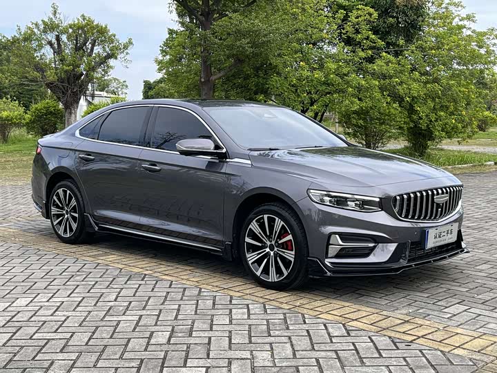 Фото 3 - Geely Preface