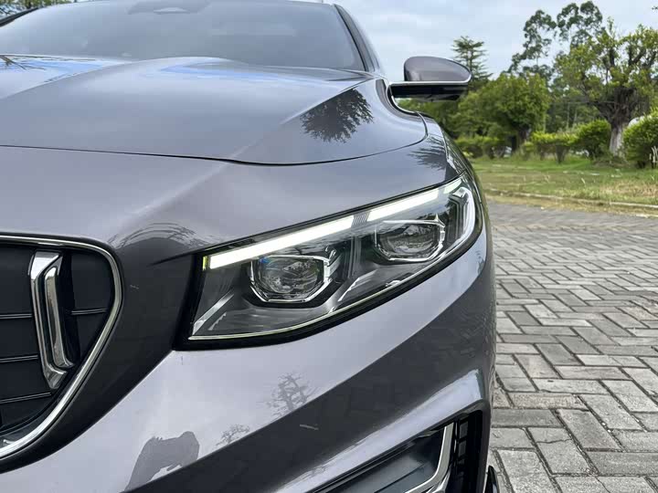 Фото 8 - Geely Preface