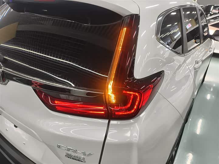 Фото 10 - Honda CR-V