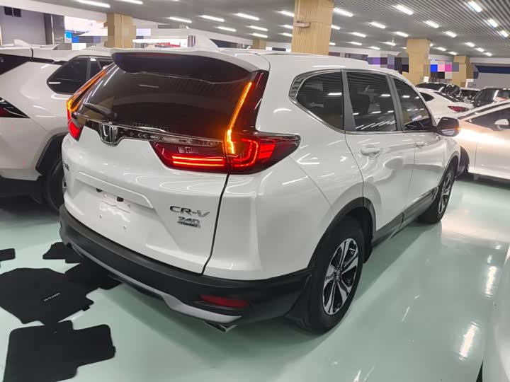 Фото 9 - Honda CR-V