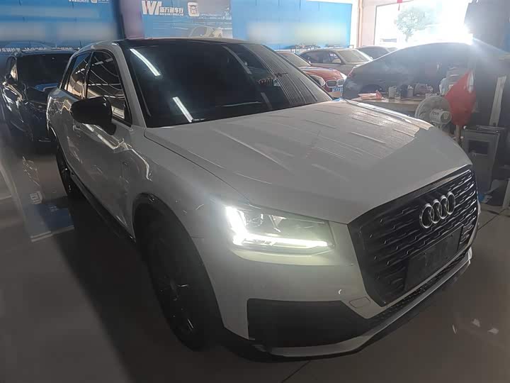 Фото 4 - Audi Q2L