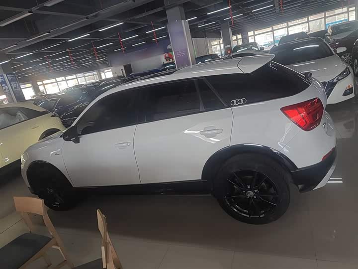 Фото 5 - Audi Q2L