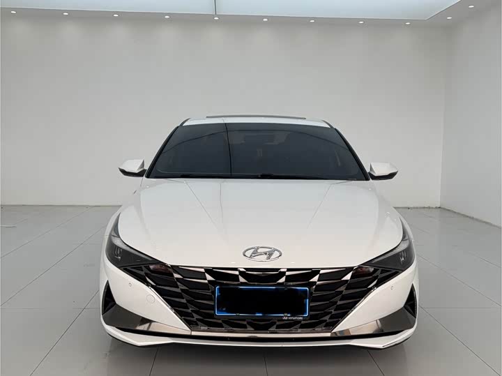 Фото 2 - Hyundai Elantra N line