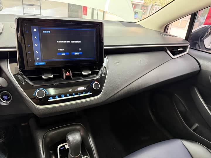 Фото 12 - Toyota Corolla