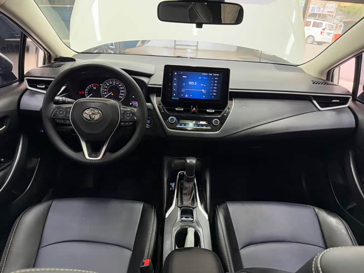 Фото 19 - Toyota Corolla