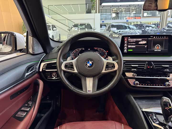 Фото 10 - BMW 5 Series