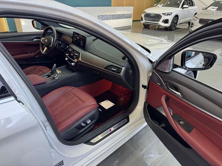 Фото 7 - BMW 5 Series