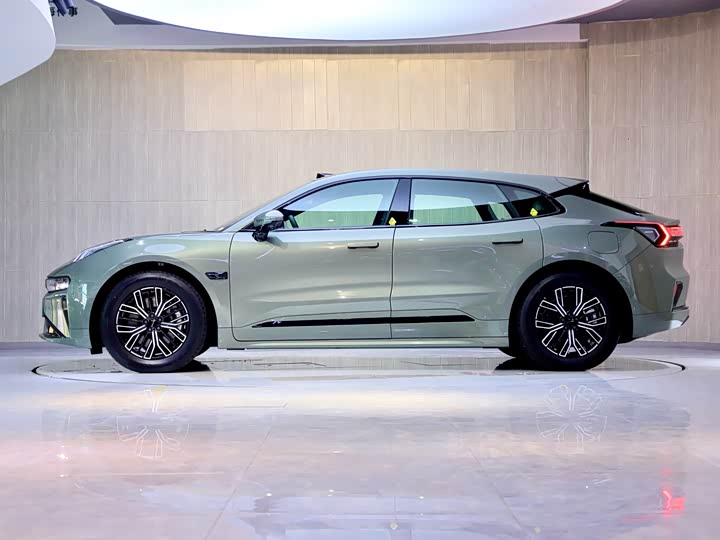 Фото 4 - Zeekr 001