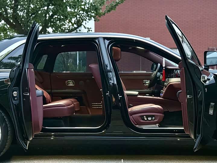 Фото 15 - Rolls-Royce Ghost