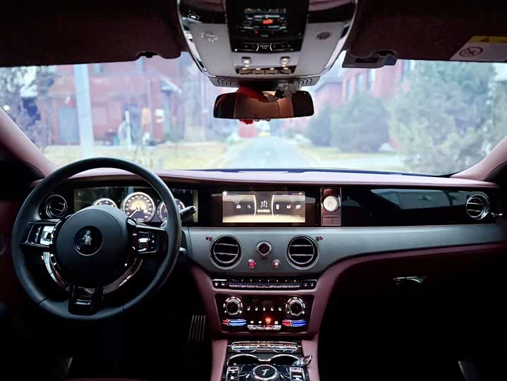 Фото 17 - Rolls-Royce Ghost