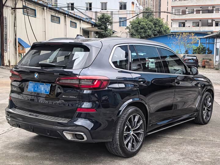 Фото 10 - BMW X5