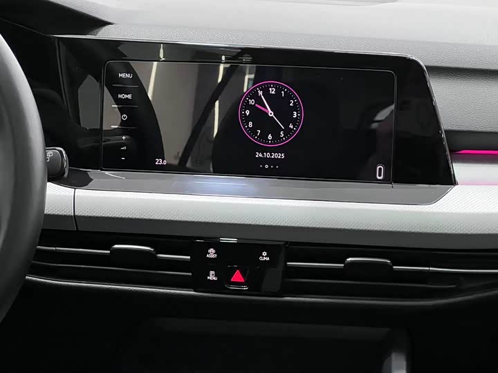 Фото 13 - Volkswagen Golf