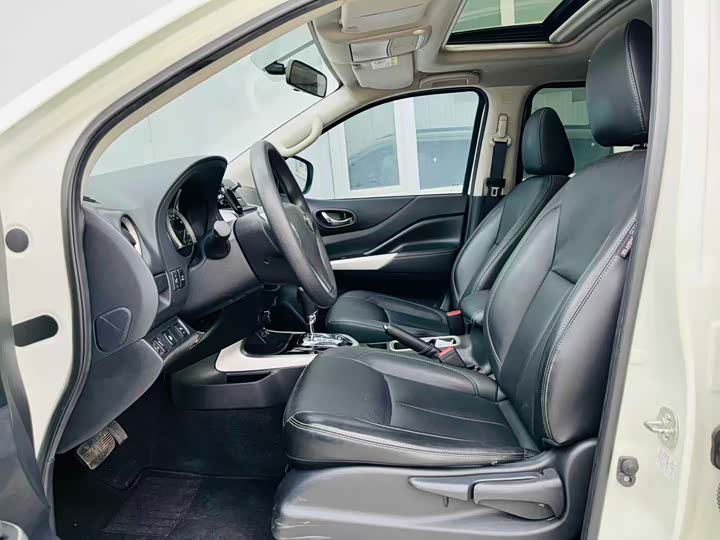 Фото 7 - Nissan Terra