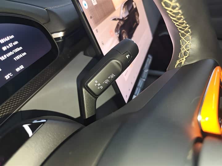 Фото 14 - Zeekr 7X