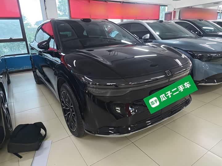 Фото 4 - Zeekr 7X