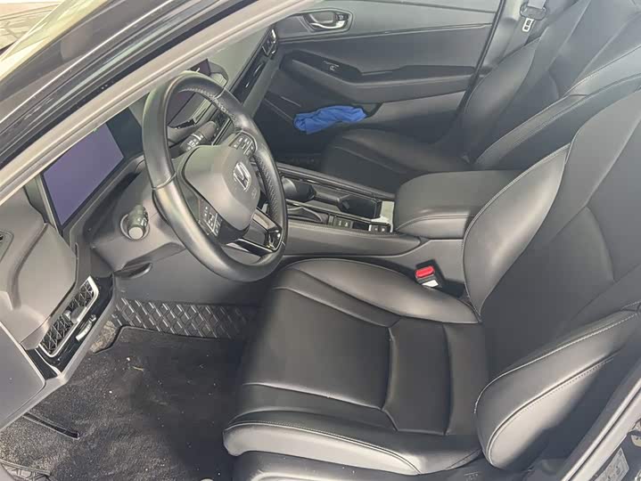 Фото 10 - Honda Inspire