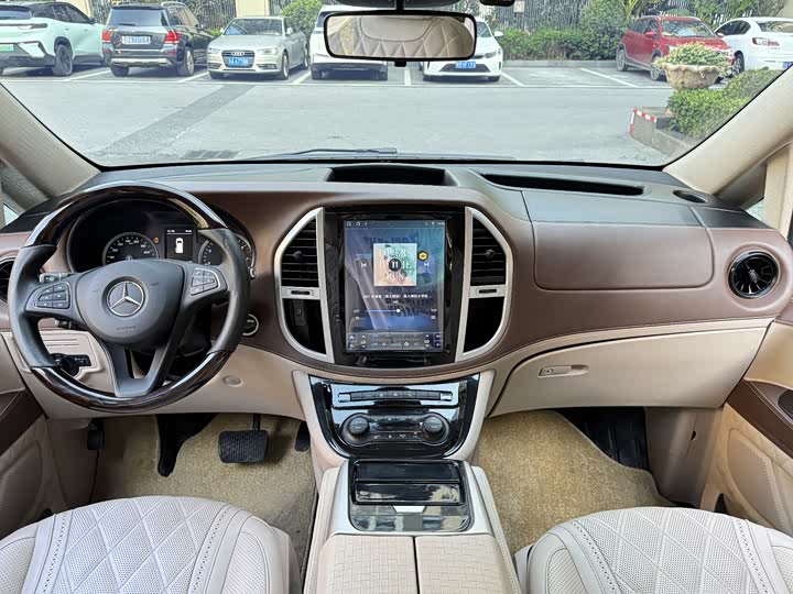 Фото 10 - Mercedes-Benz Vito