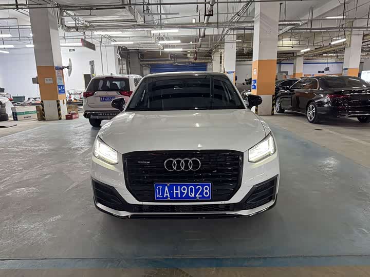 Фото 1 - Audi Q2L