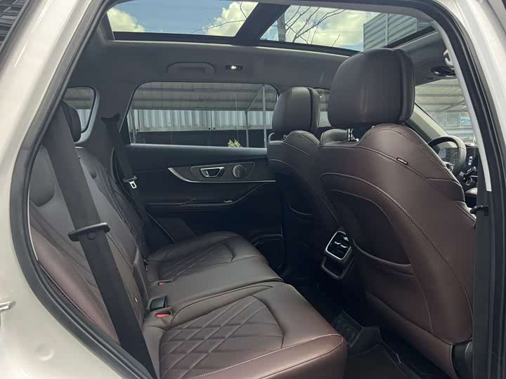 Фото 6 - Chery Tiggo 8 Pro