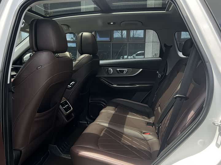 Фото 9 - Chery Tiggo 8 Pro