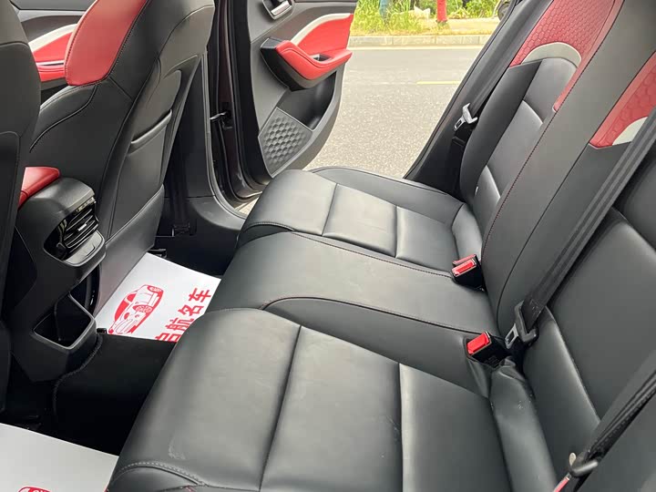 Фото 7 - MG Motor 5