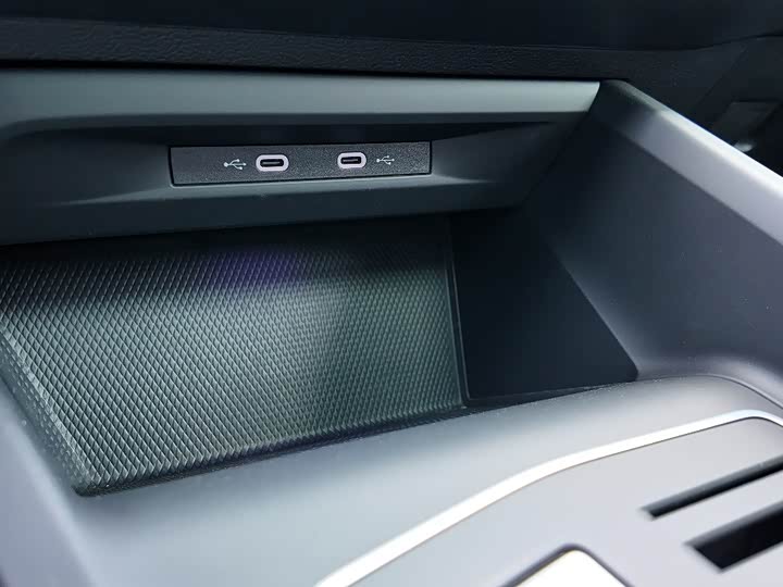 Фото 16 - Volkswagen Golf