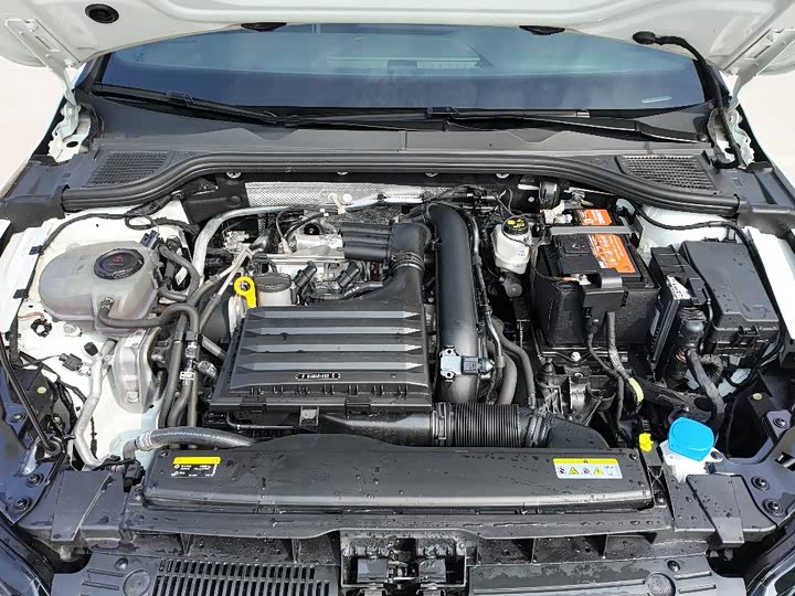 Фото 21 - Volkswagen Golf