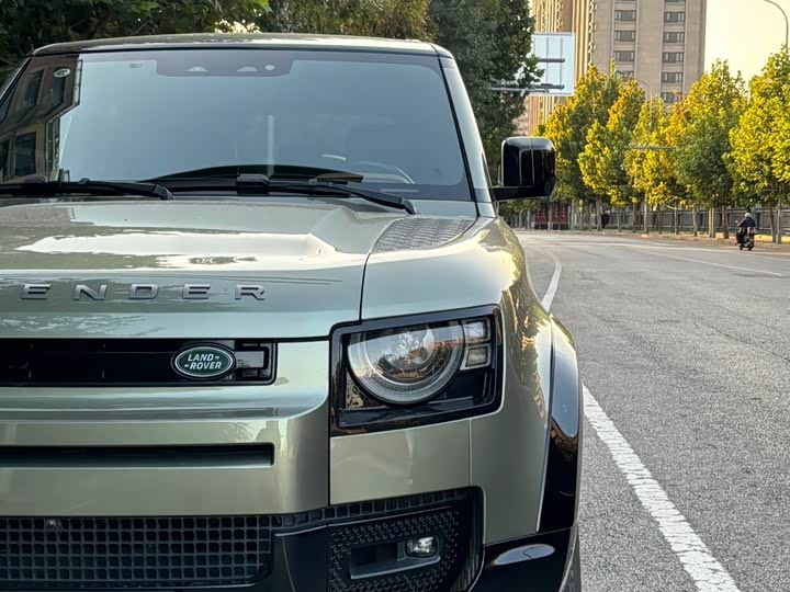 Фото 4 - Land Rover Defender