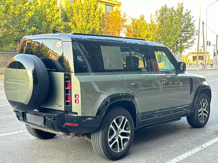 Фото 5 - Land Rover Defender