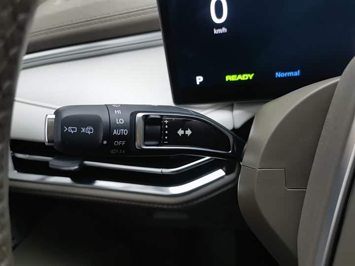 Фото 21 - Maxus Mifa 7