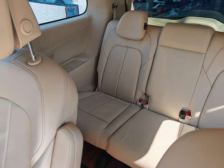 Фото 12 - Buick GL8 ES