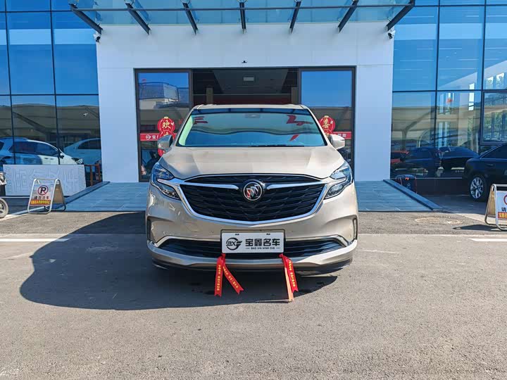 Фото 2 - Buick GL8 ES