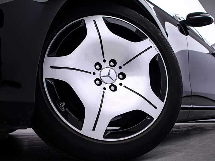 Фото 16 - Mercedes-Benz Maybach S-Class