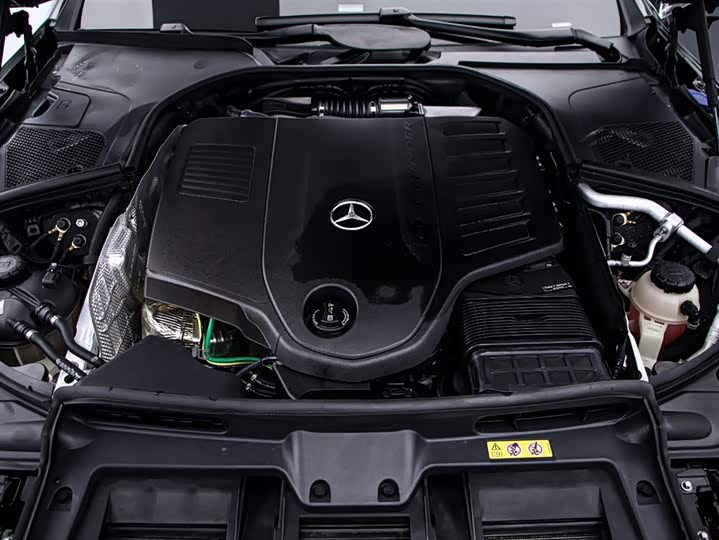 Фото 17 - Mercedes-Benz Maybach S-Class