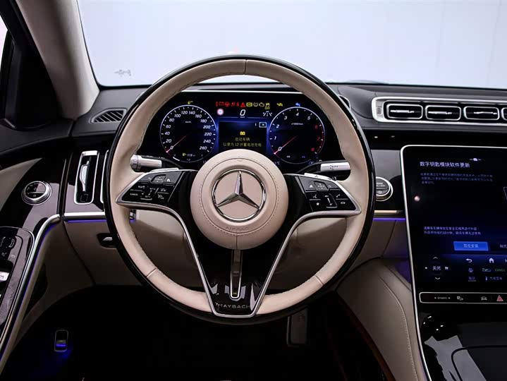 Фото 7 - Mercedes-Benz Maybach S-Class