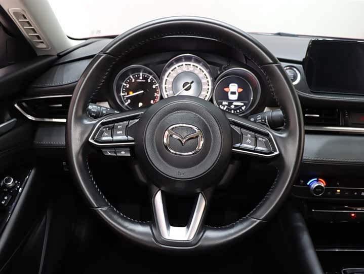 Фото 14 - Mazda Atenza