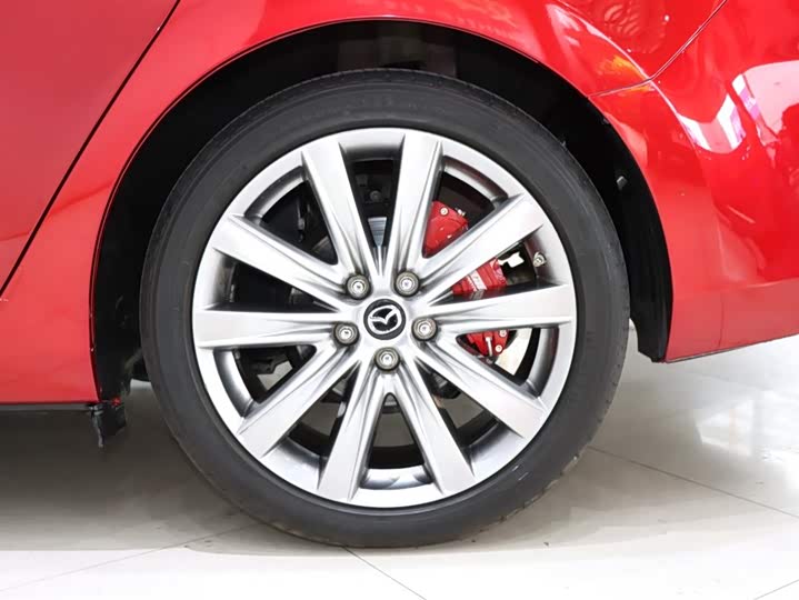 Фото 21 - Mazda Atenza