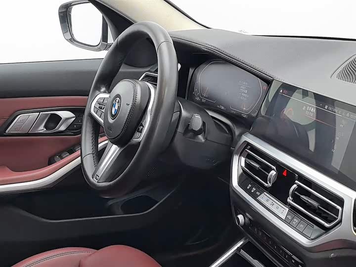 Фото 22 - BMW 3 Series