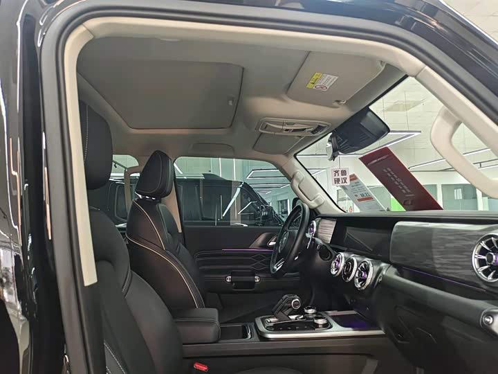 Фото 16 - Tank 300