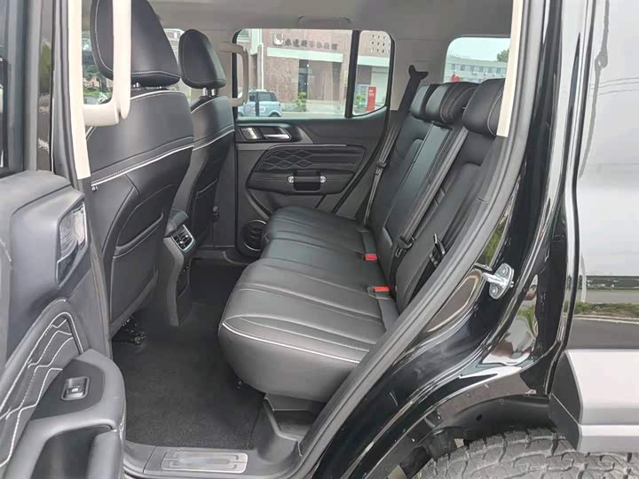 Фото 9 - Tank 300