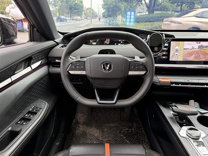 Фото 7 - Changan UNI-V