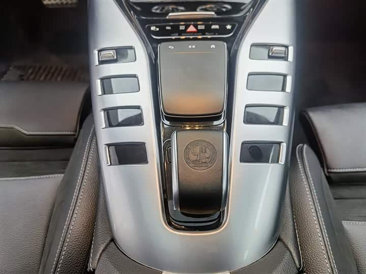 Фото 13 - Mercedes-Benz AMG GT