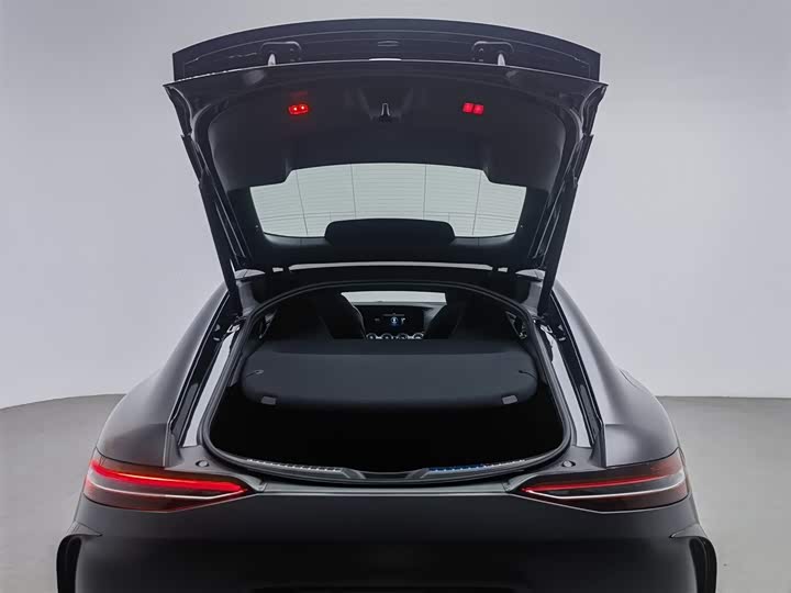 Фото 16 - Mercedes-Benz AMG GT