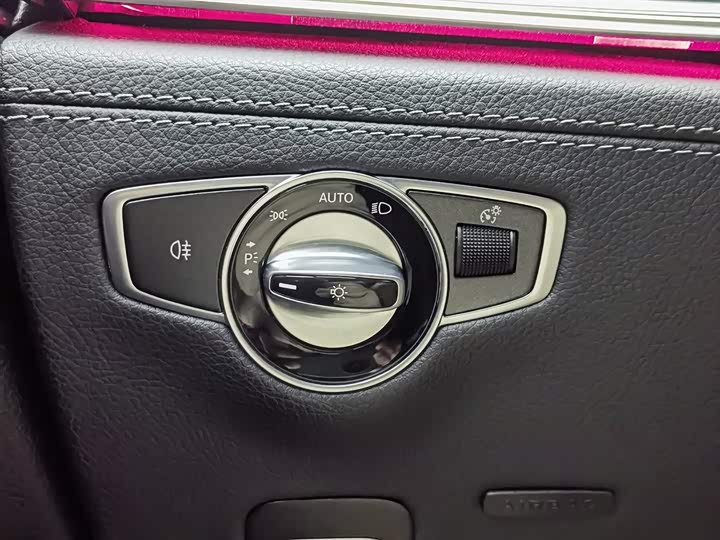 Фото 21 - Mercedes-Benz AMG GT