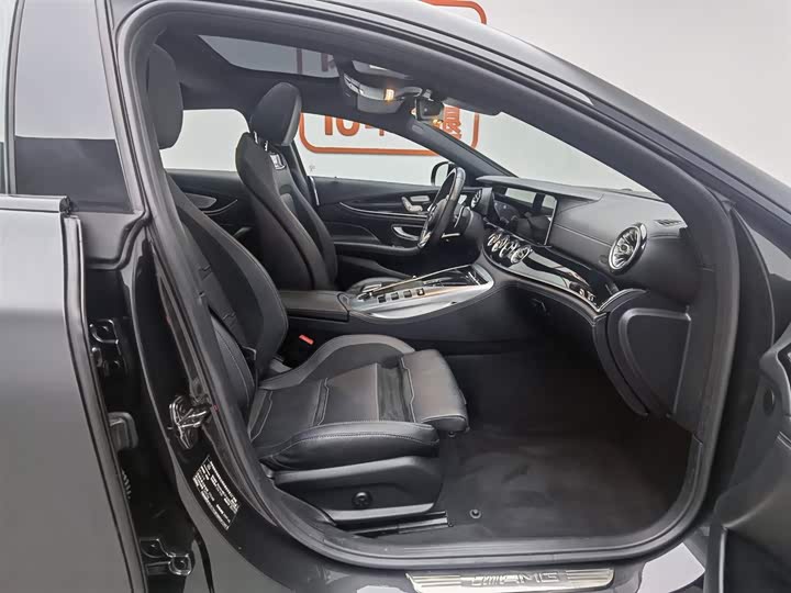 Фото 23 - Mercedes-Benz AMG GT