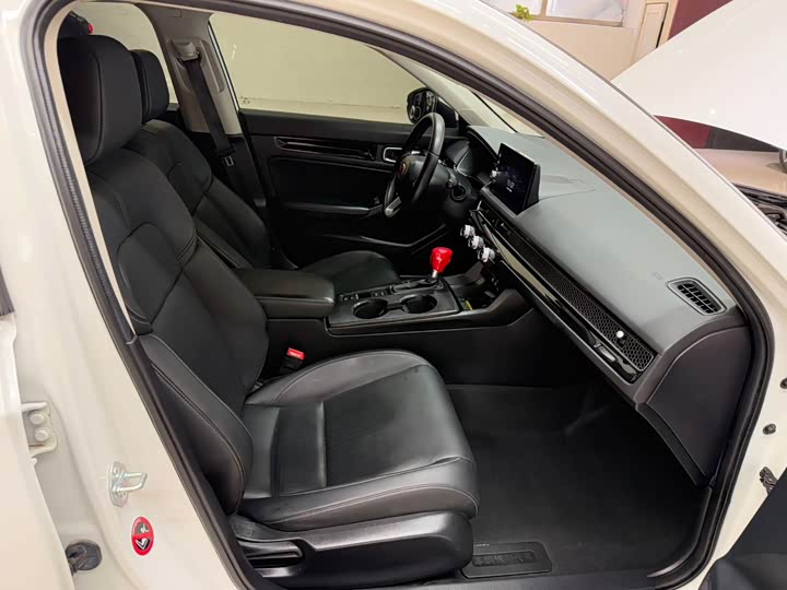 Фото 21 - Honda Civic